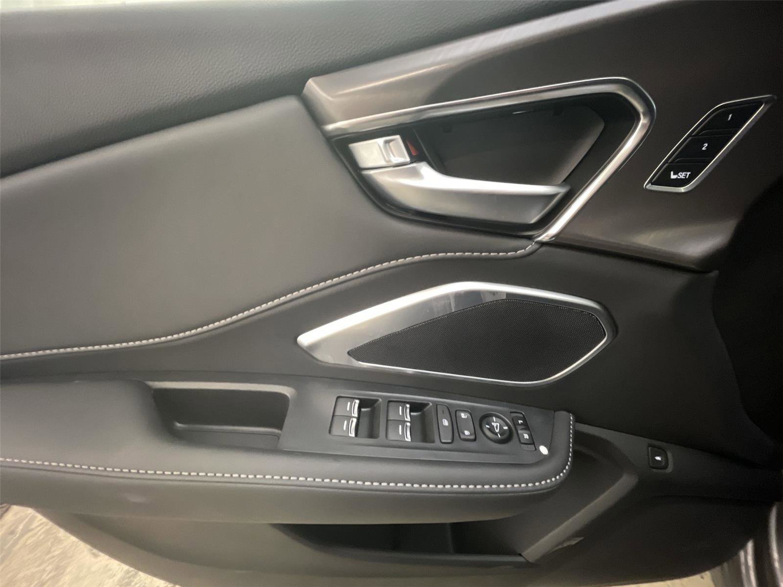 New 2026 Acura RDX SH-AWD image 12