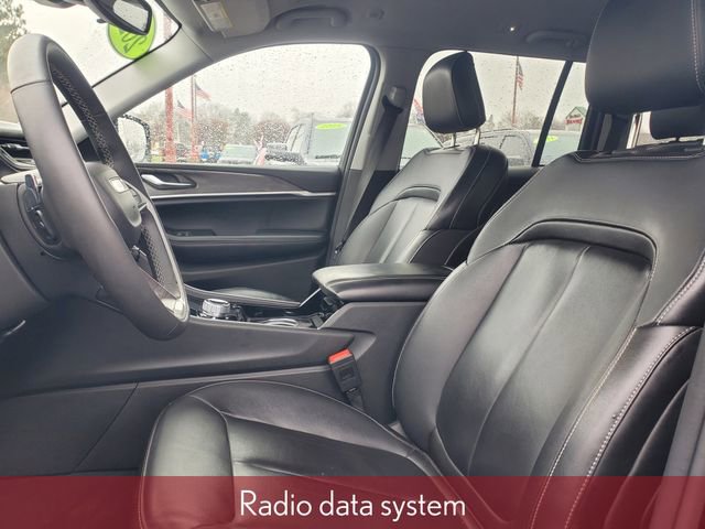 Used 2023 Jeep Grand Cherokee Limited image 13