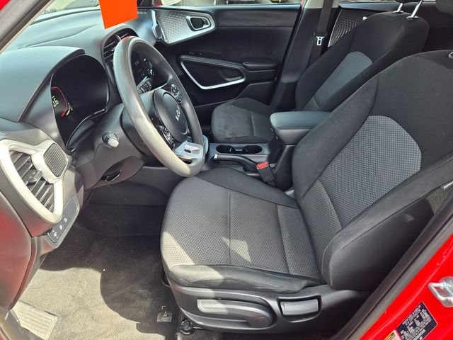 Used 2024 Kia Soul LX FWD image 10