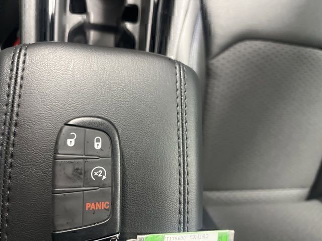 New 2026 Jeep Compass Latitude AWD/4WD image 17
