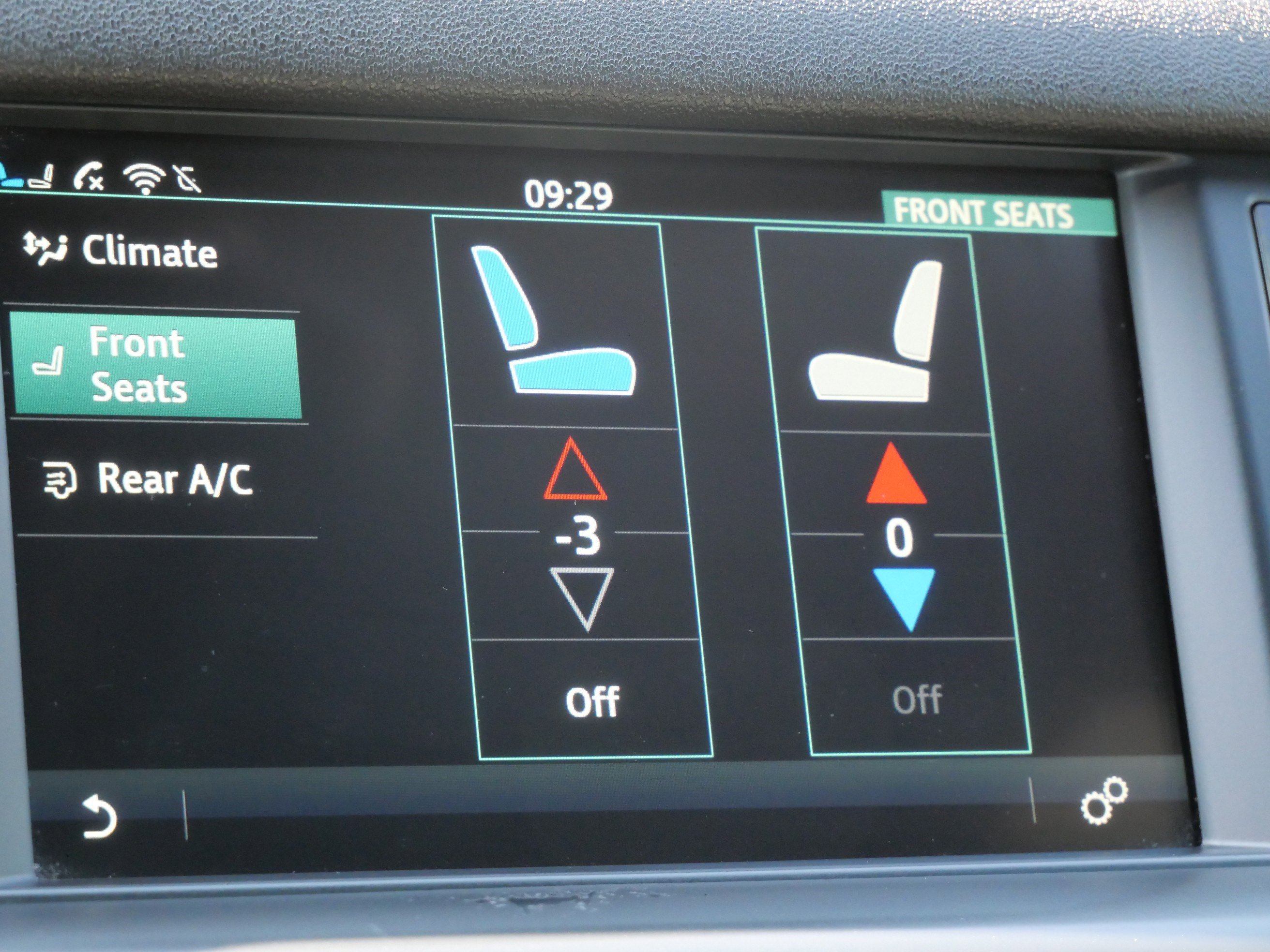 Used 2016 Land Rover Discovery Sport HSE image 33