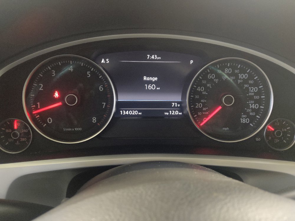 Used 2014 Volkswagen Touareg VR6 AWD/4WD image 23