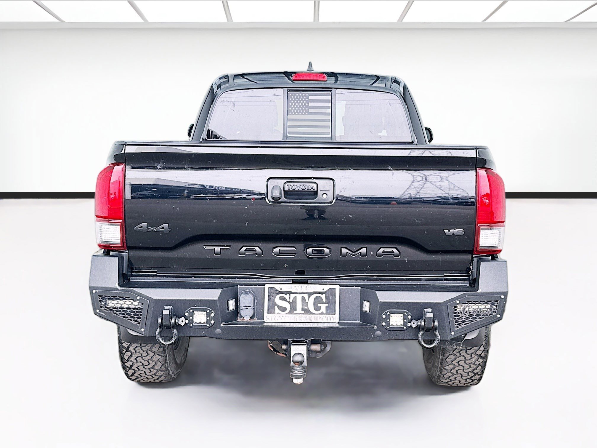 Used 2023 Toyota Tacoma SR5 w/ SX Package AWD/4WD image 5