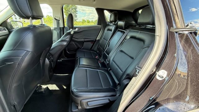 Used 2021 Ford Escape Titanium image 31