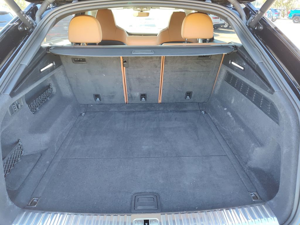 Used 2024 Audi RS Q8 w/ Black Optic Package image 8