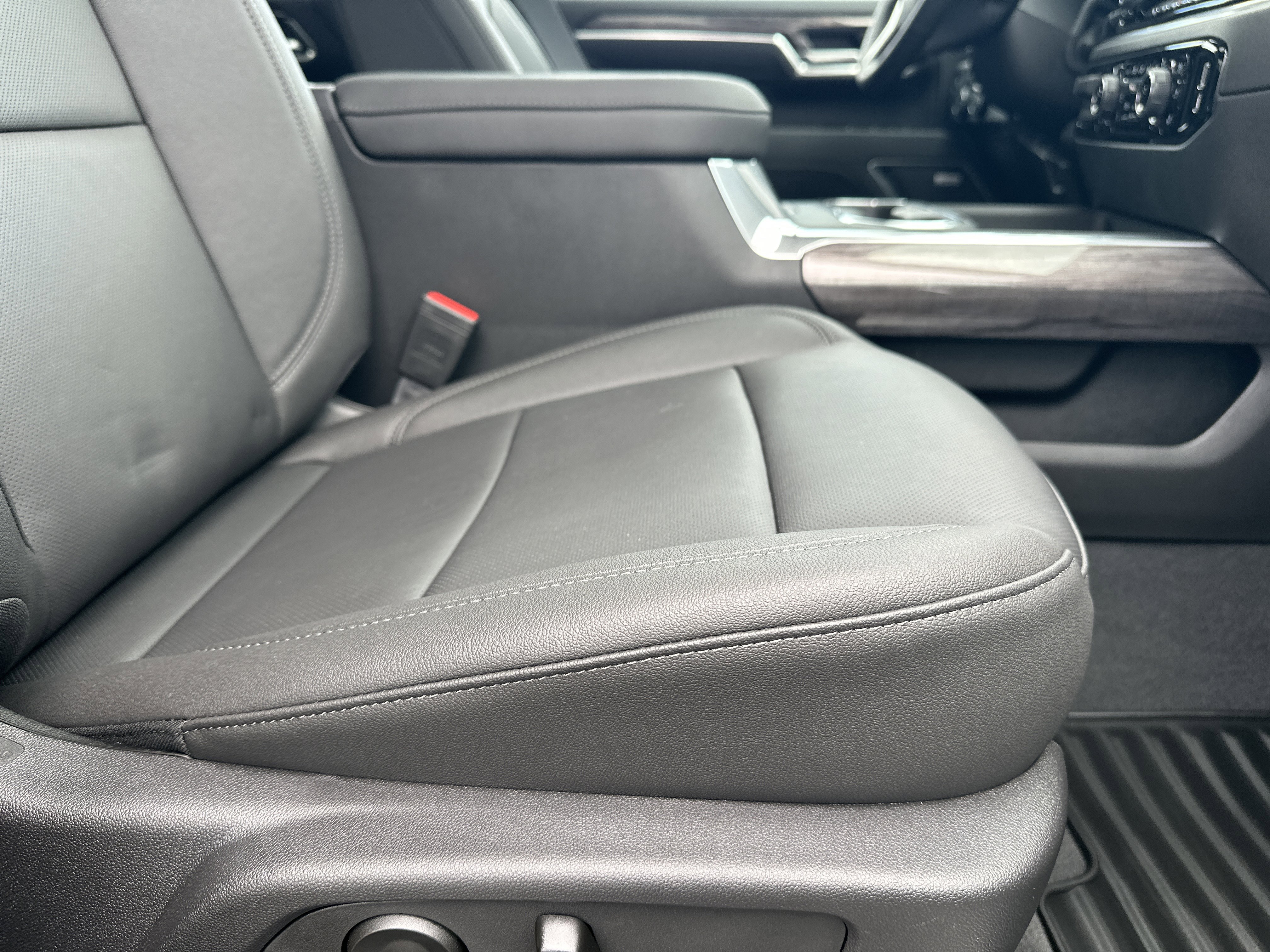 New 2026 Chevrolet Silverado 2500 LTZ w/ LTZ Plus Package image 14