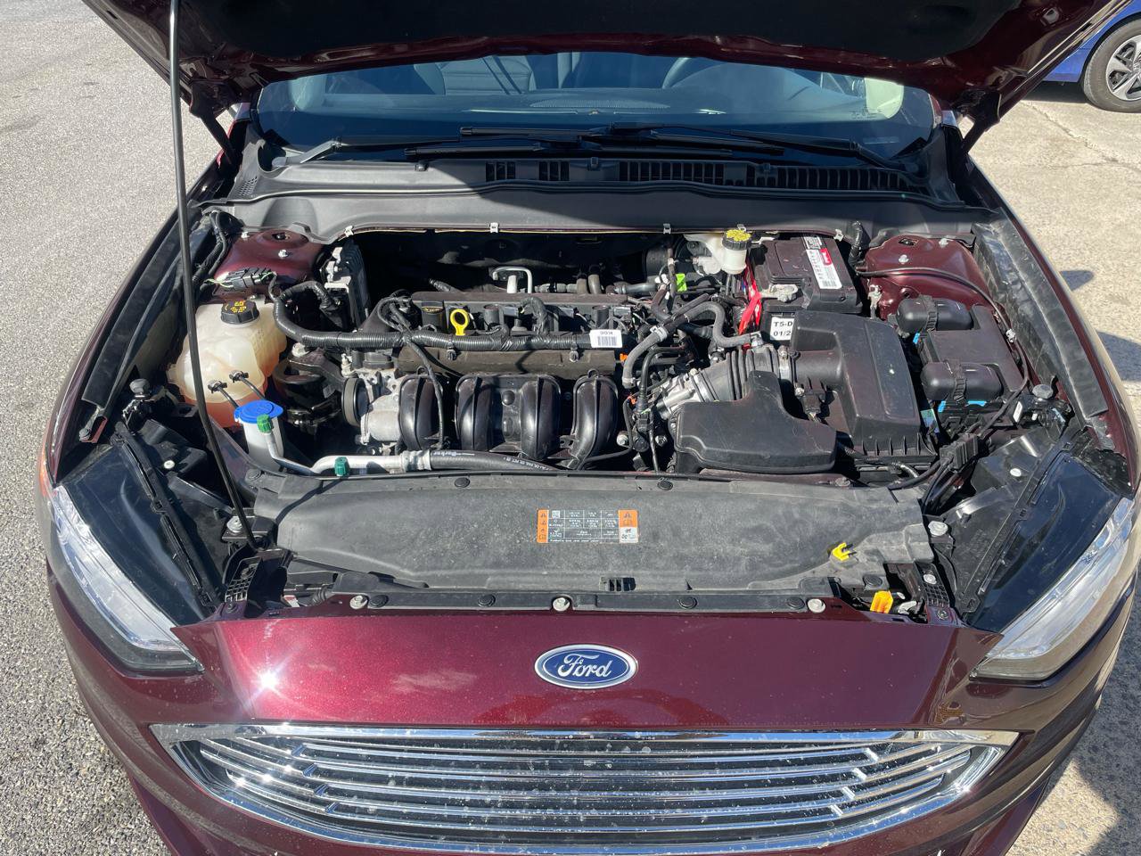 Used 2017 Ford Fusion SE w/ Fusion SE Technology Package image 30