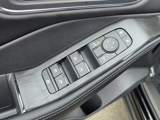 New 2026 Nissan Rogue Platinum AWD/4WD image 19