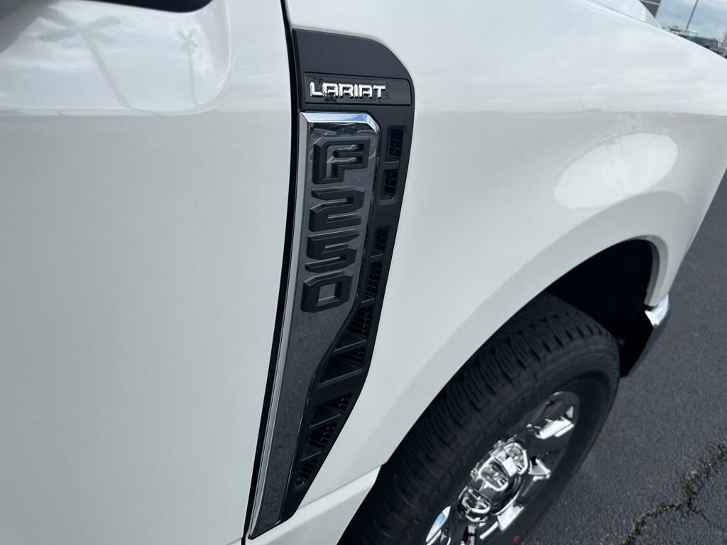 New 2025 Ford F250 Lariat w/ Lariat Ultimate Package image 36