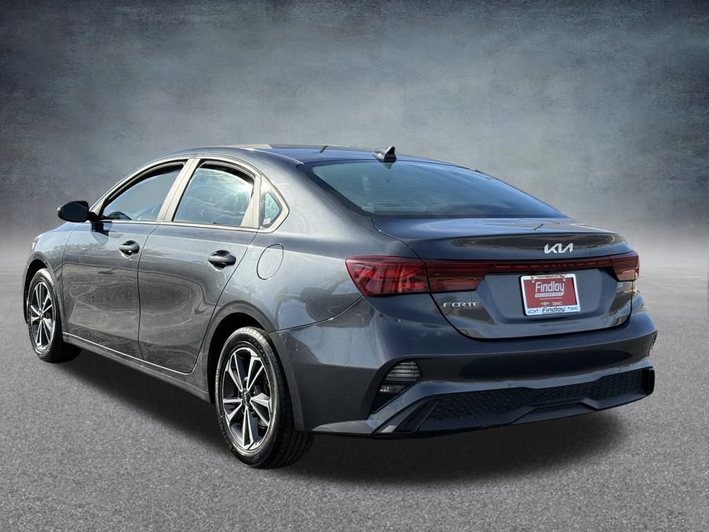 Used 2023 Kia Forte LXS image 6