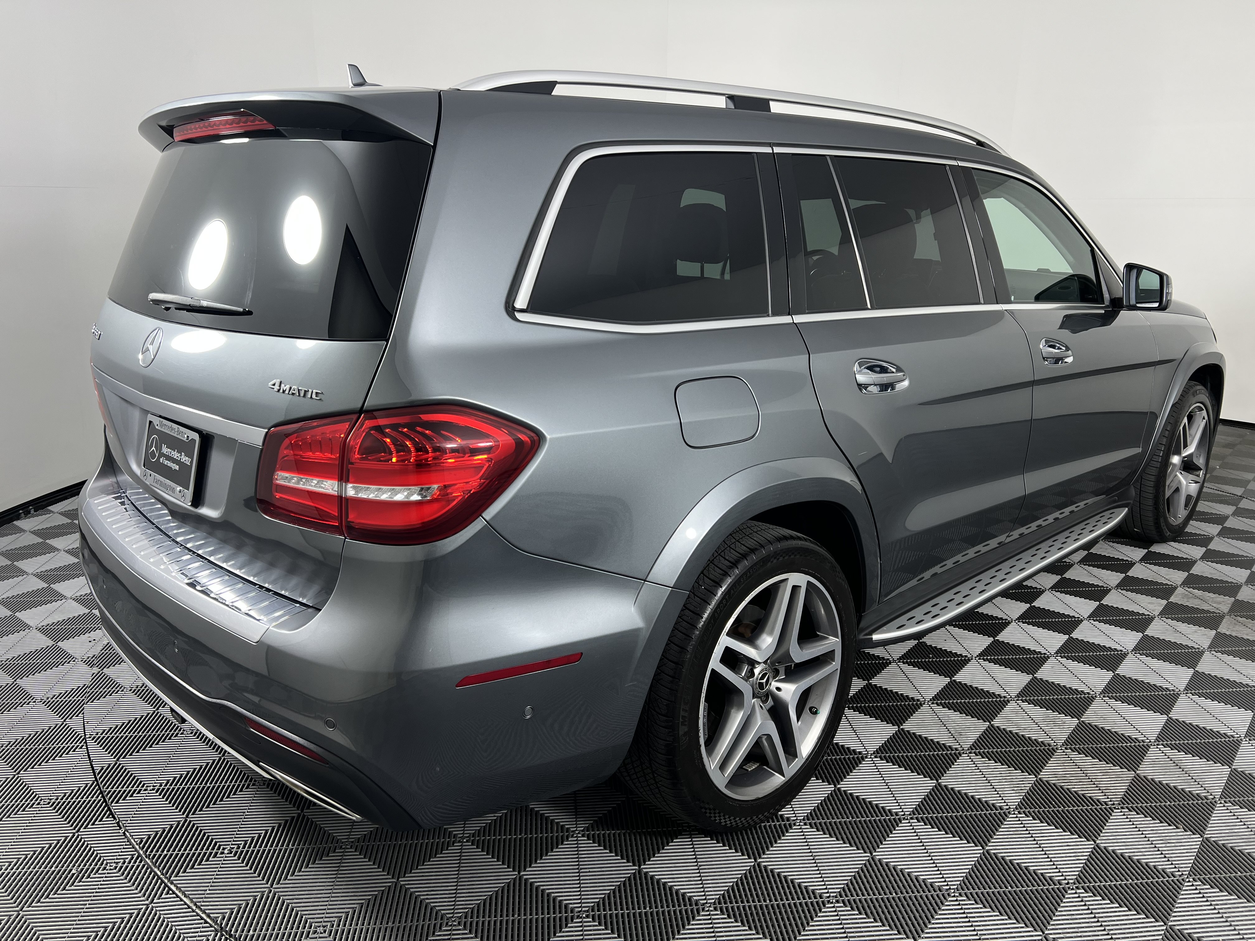 Used 2017 Mercedes-Benz GLS 550 4MATIC image 12