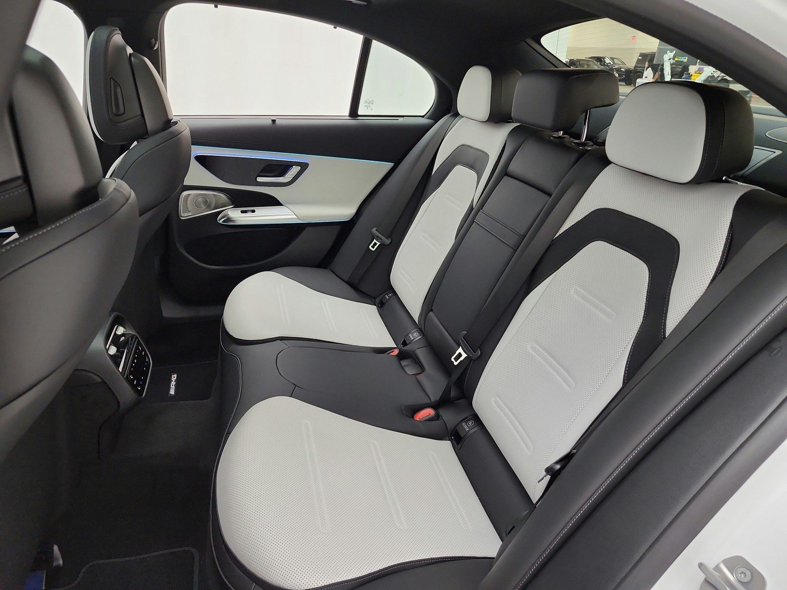 New 2027 Mercedes-Benz E 53 AMG e 4MATIC Sedan image 11
