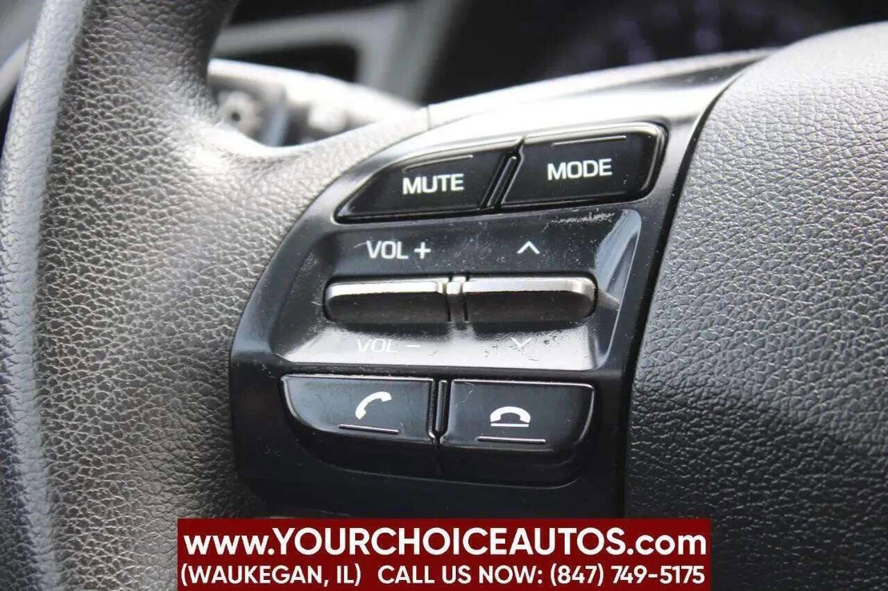 Used 2019 Hyundai Elantra SE w/ Cargo Package FWD image 32