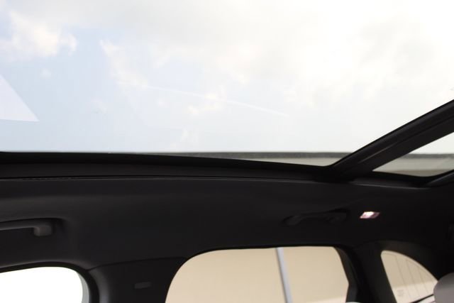 New 2026 Jaguar F-PACE R-Dynamic S image 19