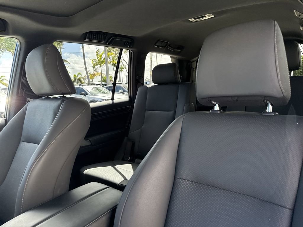 Used 2023 Lexus GX 460 Premium image 42