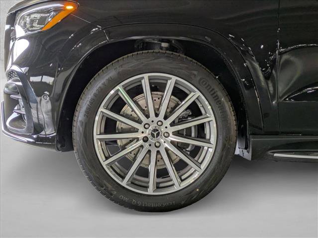 New 2026 Mercedes-Benz GLS 580 4MATIC image 9
