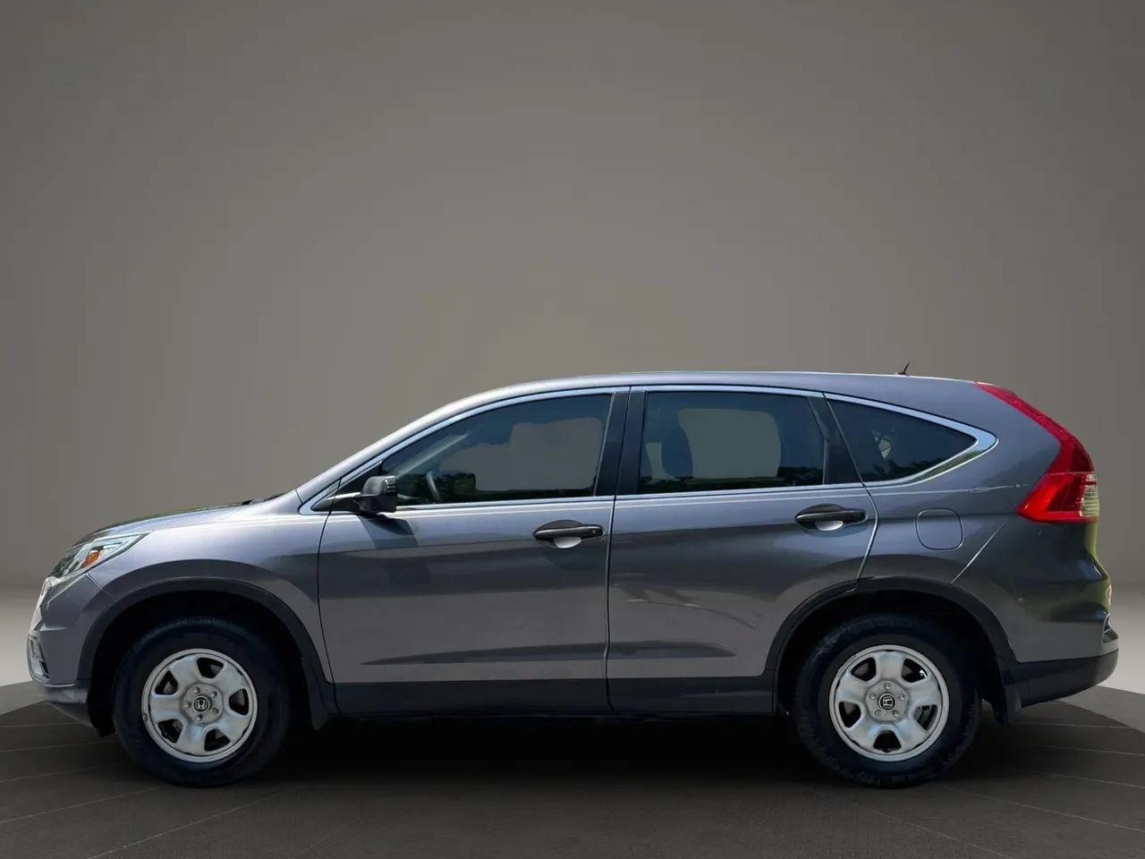 Used 2016 Honda CR-V LX image 9