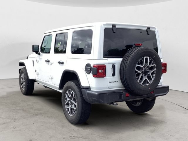 Certified 2025 Jeep Wrangler Unlimited Sahara AWD/4WD image 3