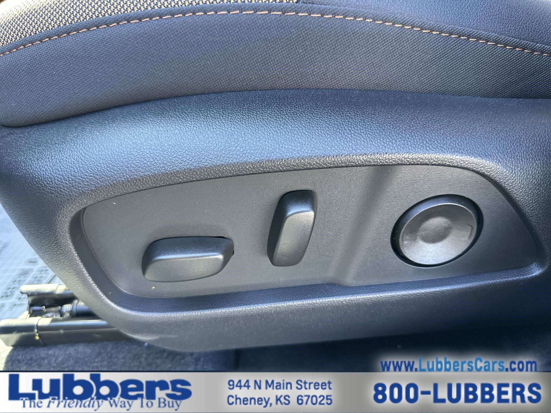 New 2026 Chevrolet Equinox ACTIV image 12