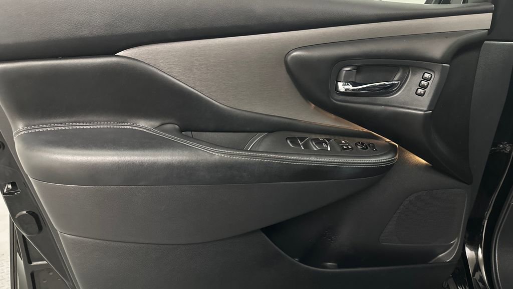 Used 2022 Nissan Murano SL w/ SL Moonroof Package image 19