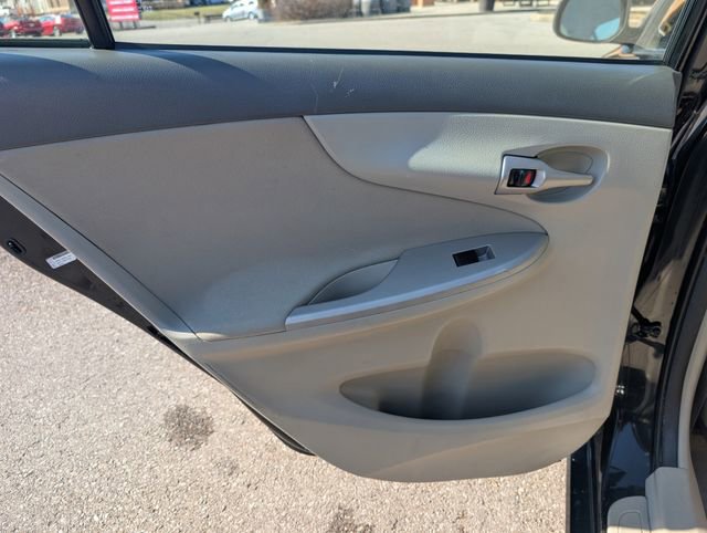 Used 2010 Toyota Corolla image 17