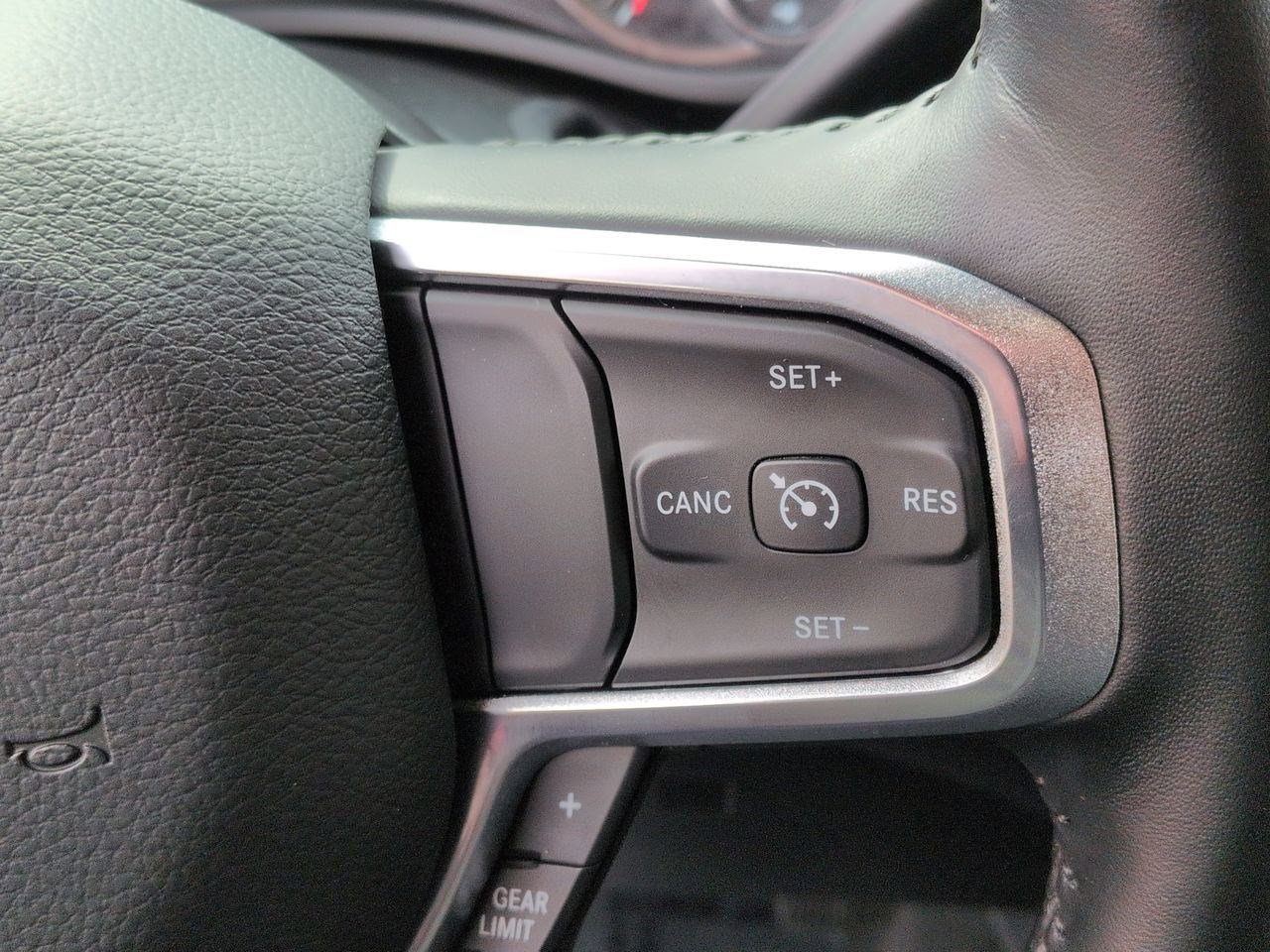 Used 2024 RAM 2500 Laramie AWD/4WD image 12