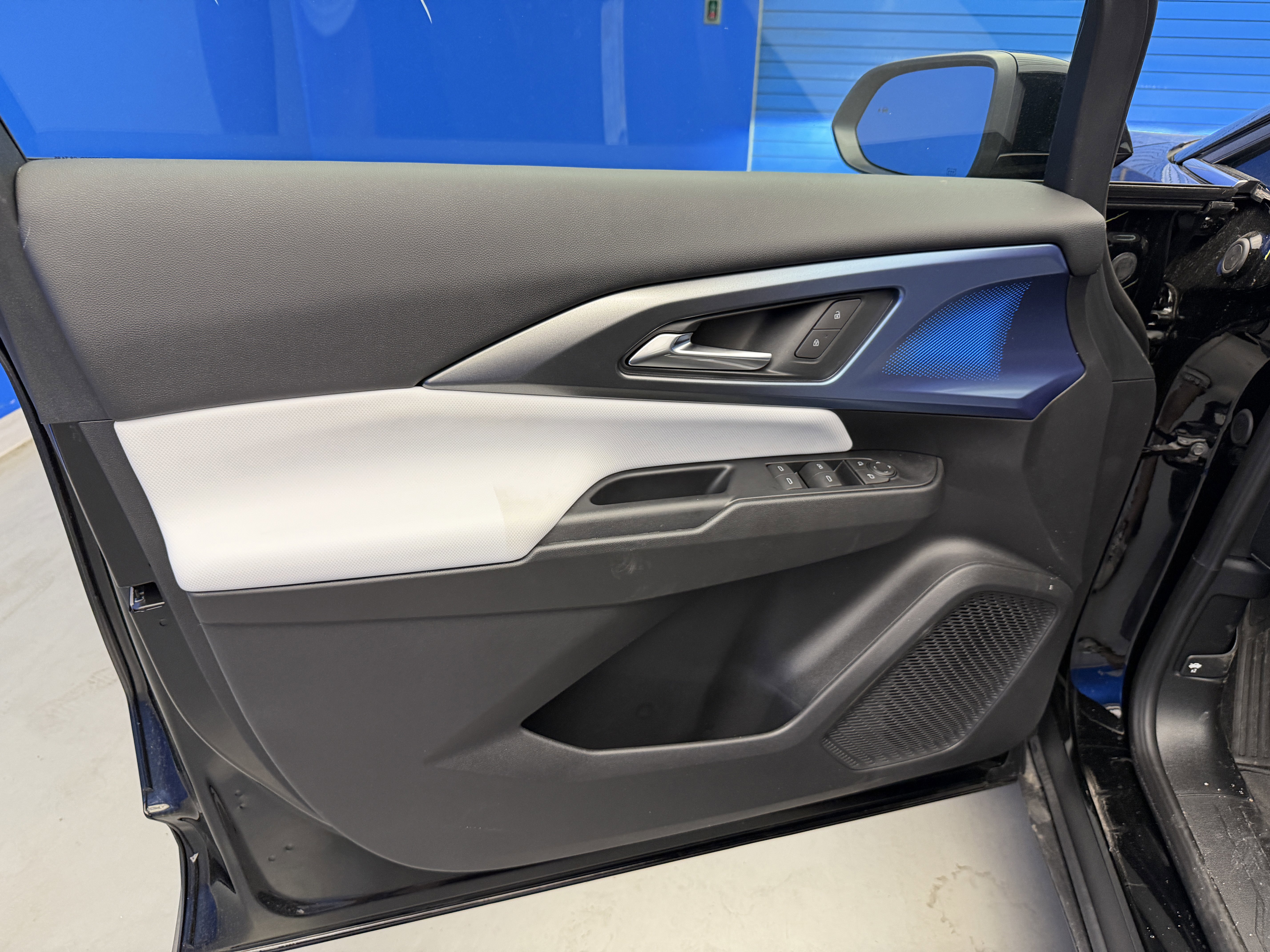 New 2026 Chevrolet Equinox EV LT FWD image 8