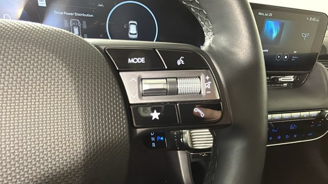 Used 2025 Hyundai Ioniq 5 SEL AWD/4WD image 16