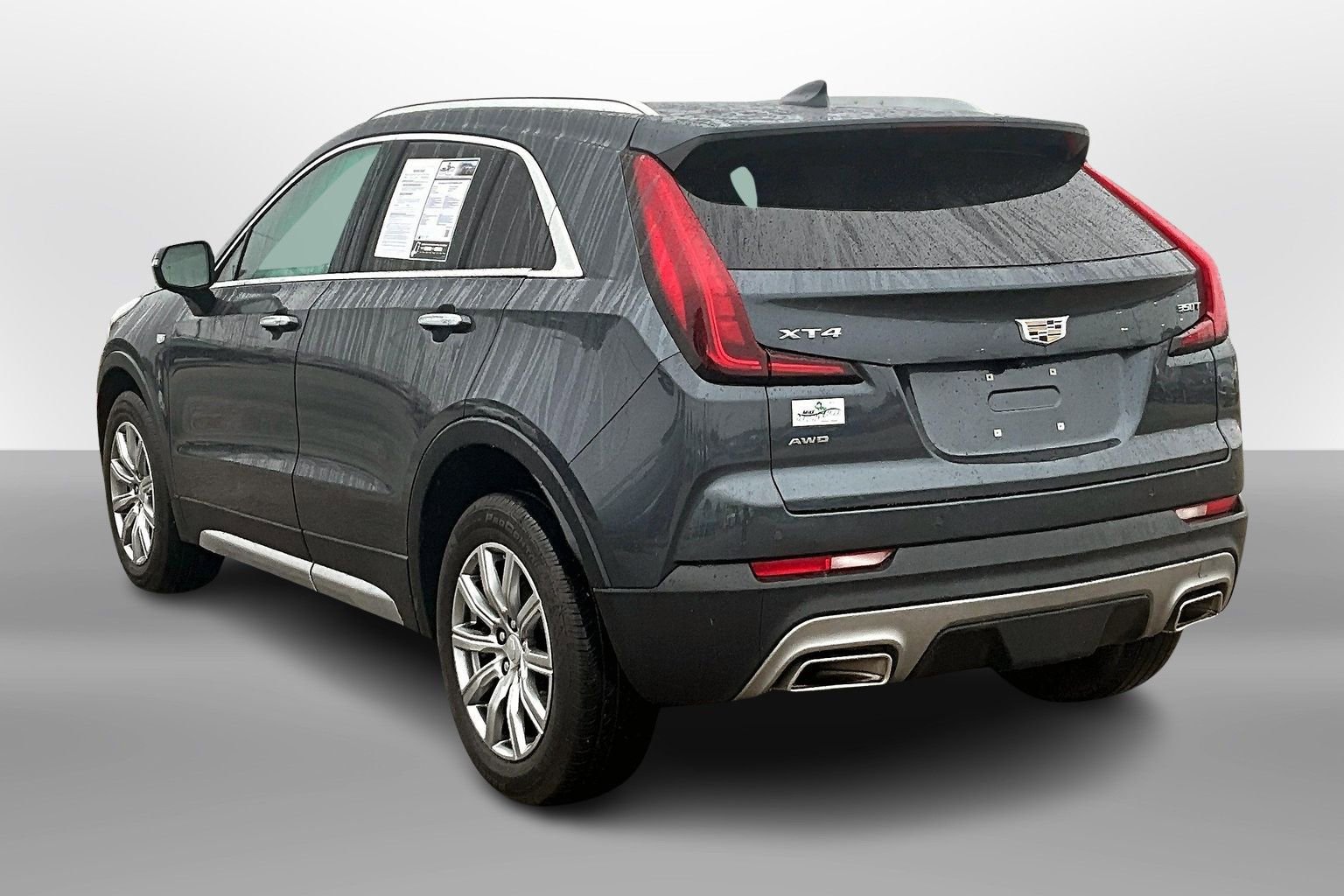 Used 2021 Cadillac XT4 Premium Luxury image 10