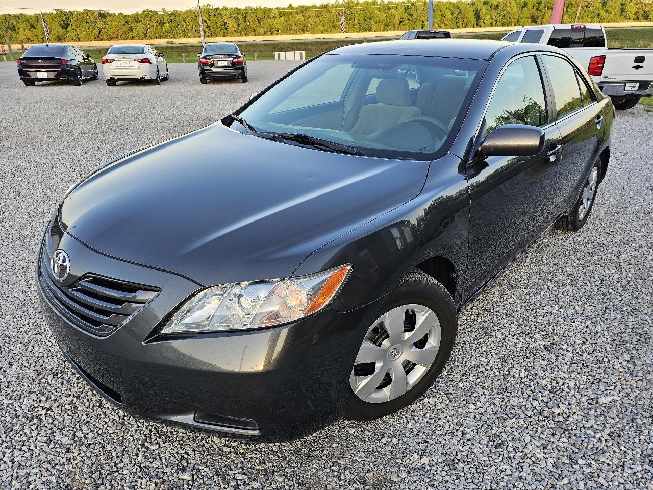 Used 2007 Toyota Camry LE FWD image 3