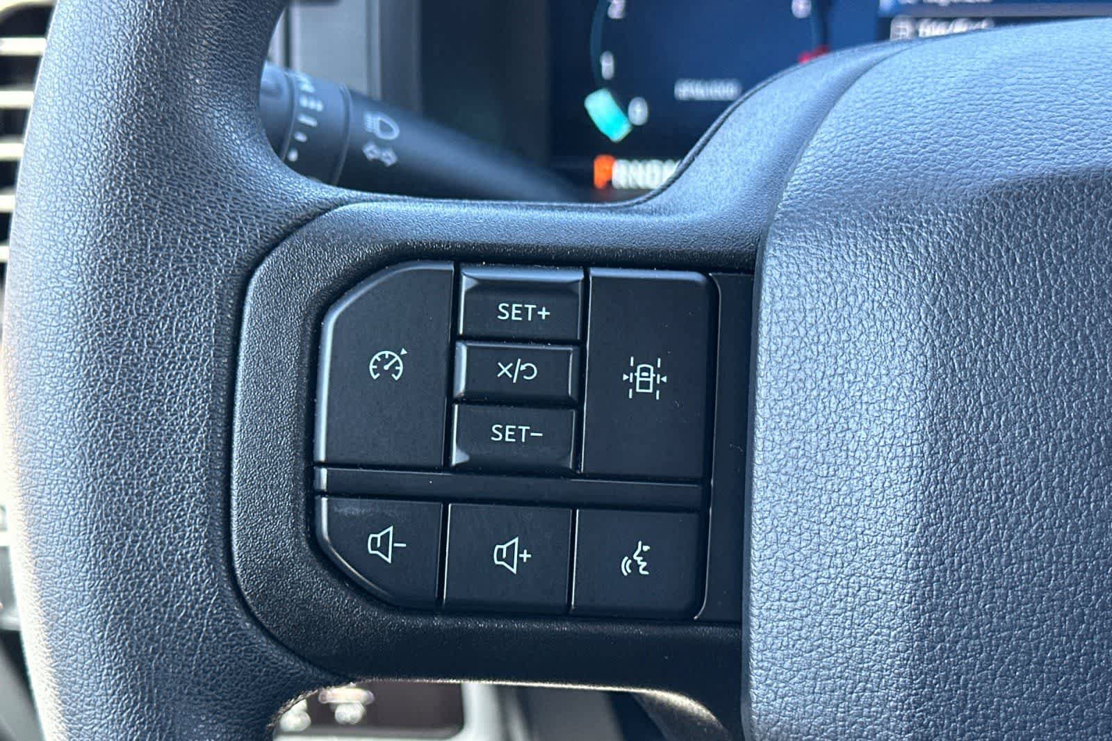 Used 2025 Ford F150 XL w/ Equipment Group 103A High AWD/4WD image 25