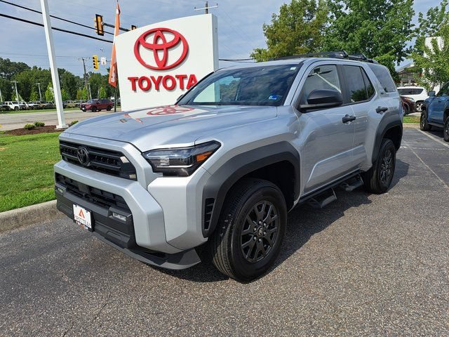 Used 2025 Toyota 4Runner SR5 AWD/4WD image 2