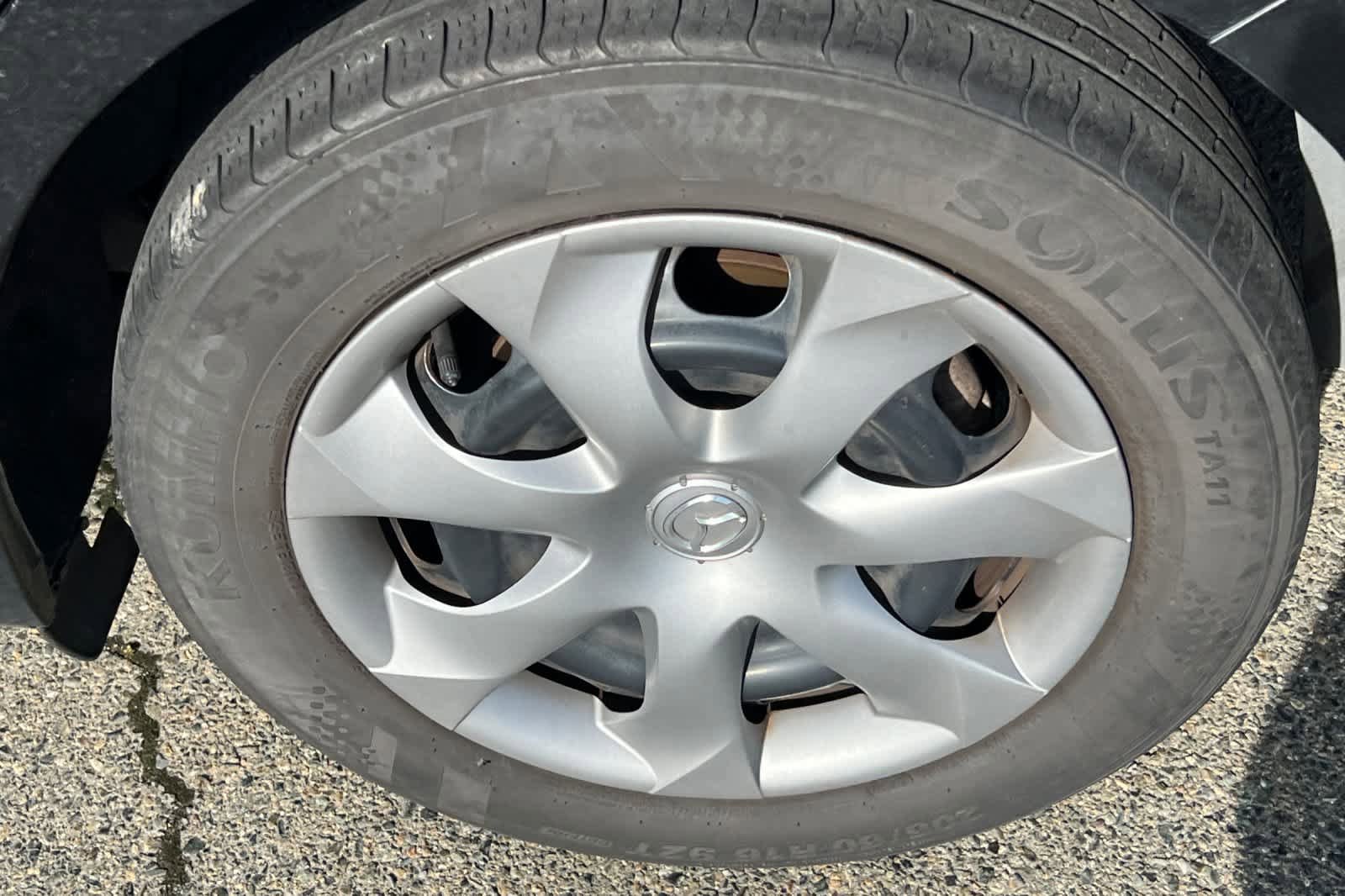 Used 2016 MAZDA MAZDA3 i Sport FWD image 22