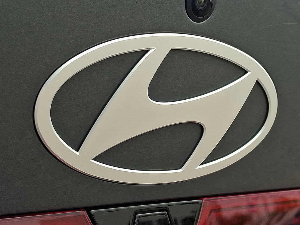 Used 2025 Hyundai Elantra Sport w/ Cargo Package FWD image 29