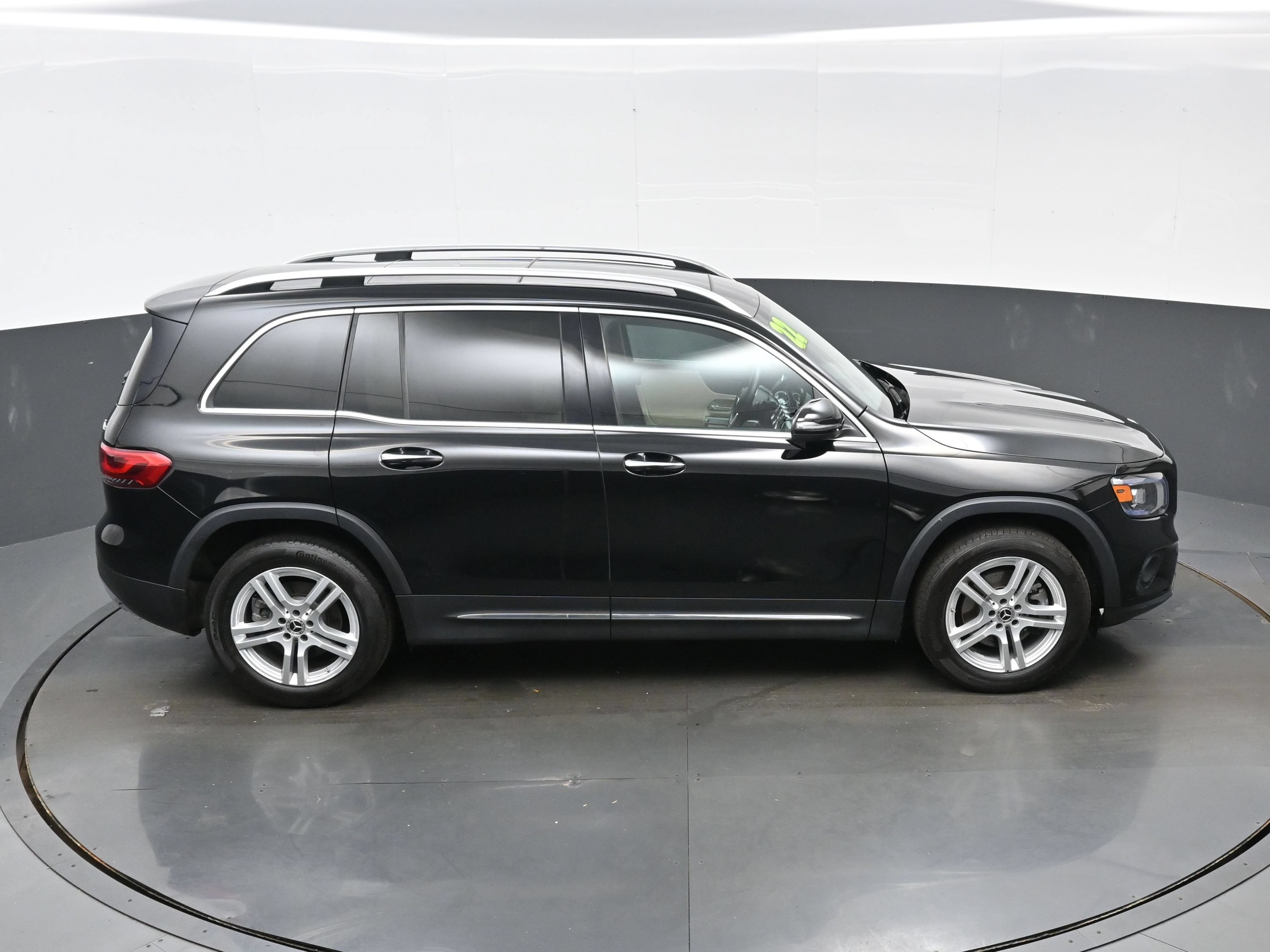 Used 2022 Mercedes-Benz GLB 250 4MATIC image 39