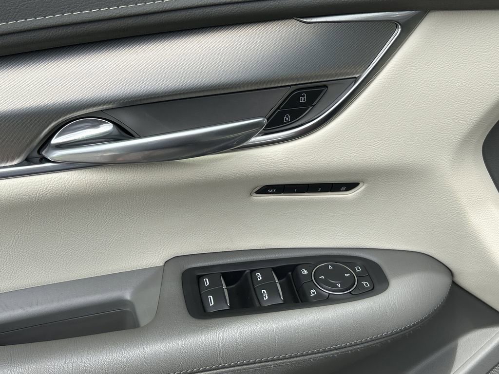 Used 2022 Cadillac XT5 Premium Luxury w/ Technology Package image 18