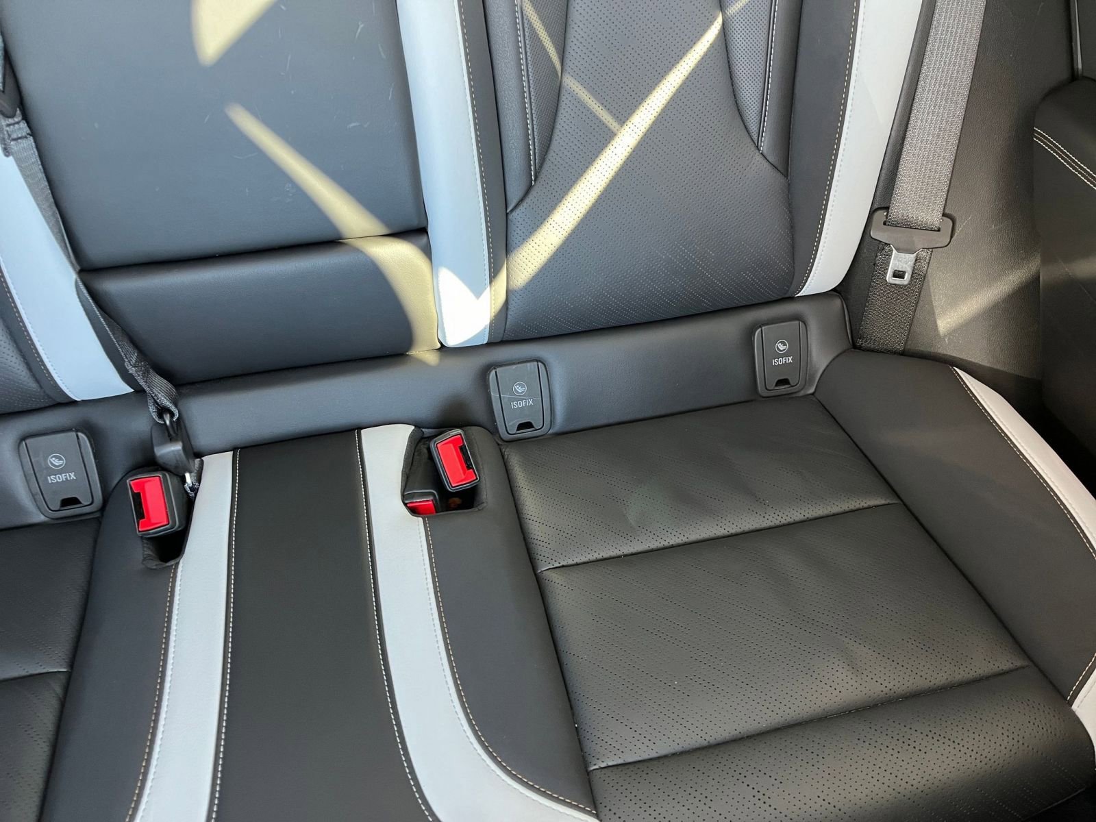 Used 2024 Buick Envision Sport Touring image 37