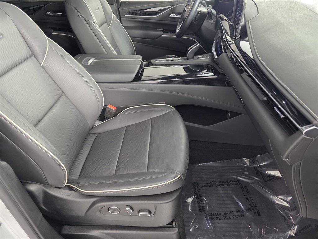 Used 2023 Cadillac Escalade Sport w/ Touring Package image 32