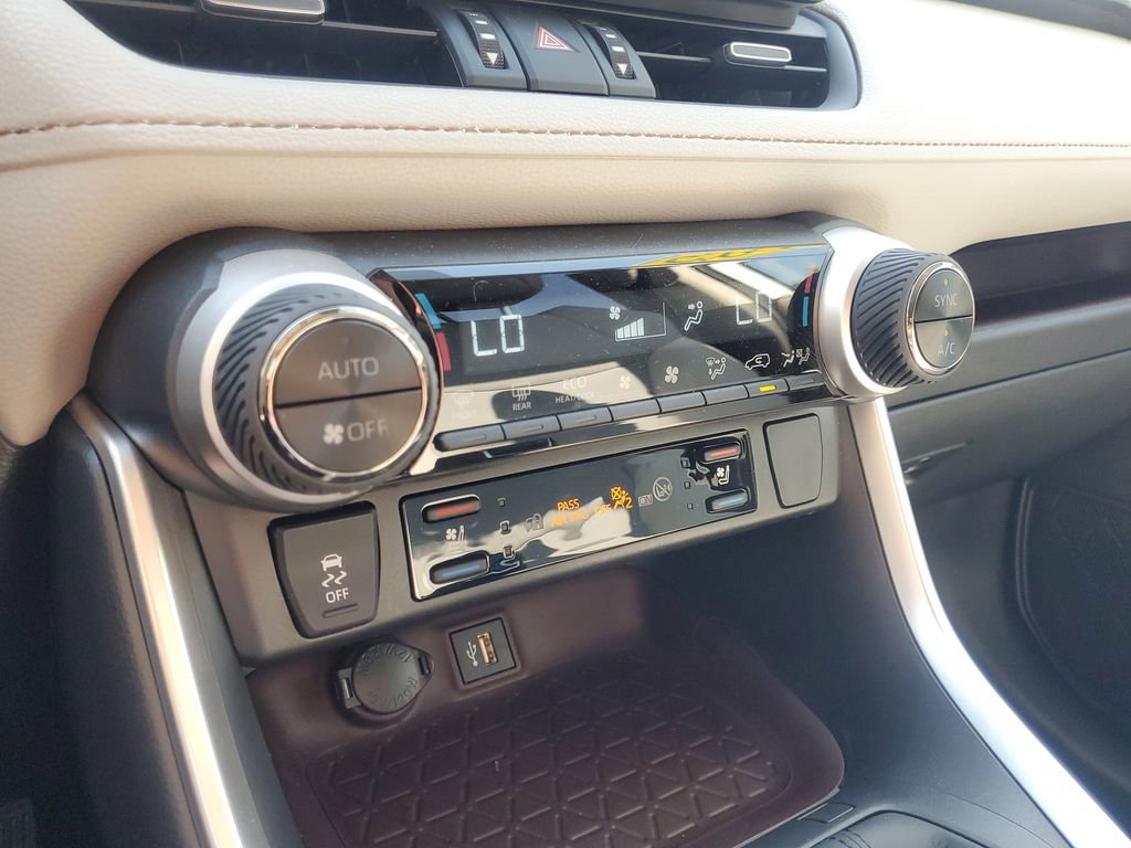 Certified 2025 Toyota RAV4 Limited image 30