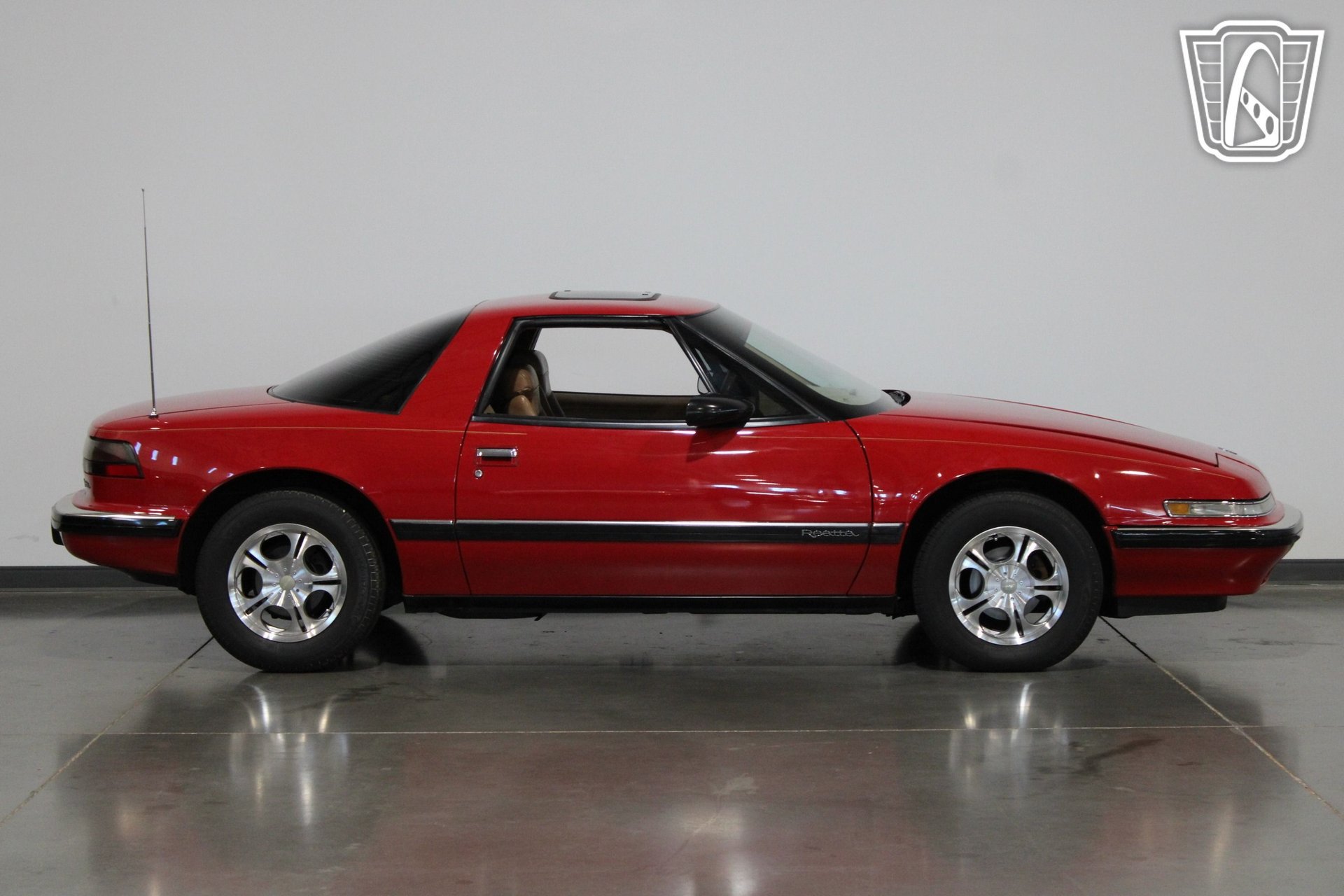 Used 1989 Buick Reatta Coupe FWD image 16