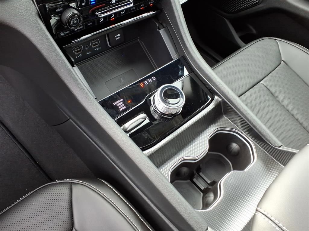 New 2025 Jeep Grand Cherokee Limited w/ Luxury Tech Group II image 17