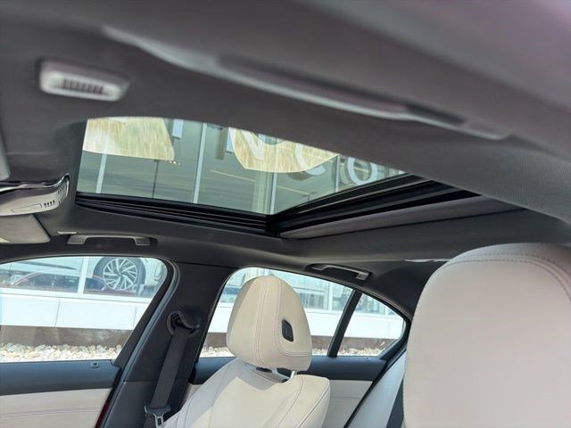 Used 2022 BMW 330i xDrive Sedan w/ Premium Package 2 image 11