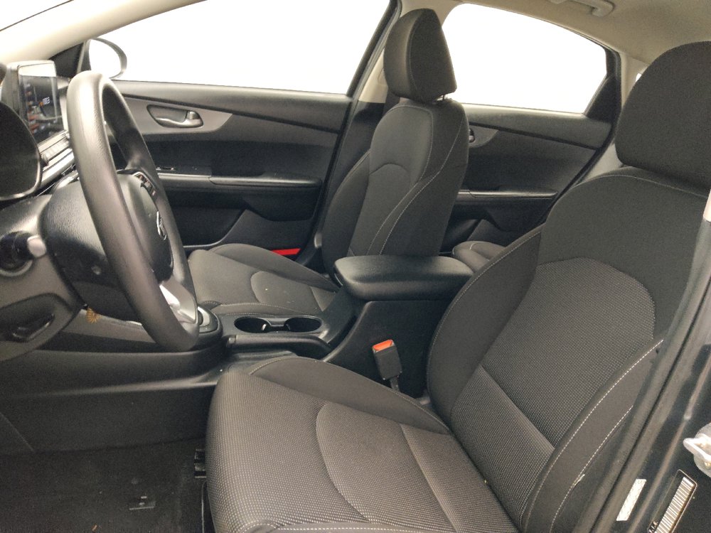 Used 2020 Kia Forte Sedan FWD image 17