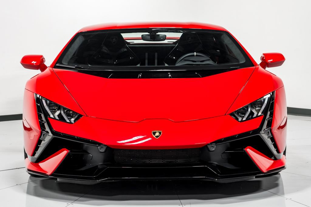 Used 2023 Lamborghini Huracan Tecnica image 8