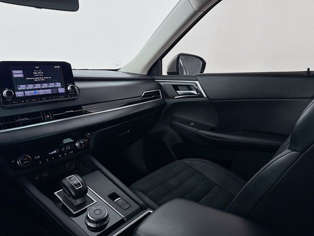 Used 2023 Mitsubishi Outlander SE FWD image 23