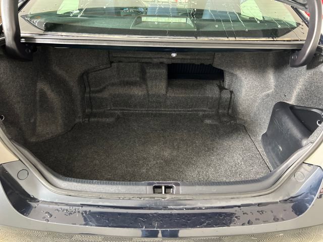 Used 2016 Toyota Camry LE image 22