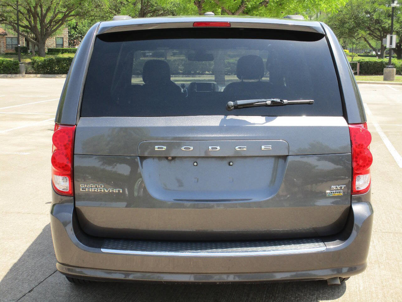 Used 2019 Dodge Grand Caravan SXT image 5