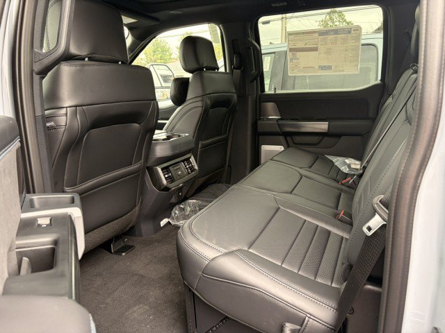New 2027 Ford F250 Platinum w/ Tremor Off-Road Package AWD/4WD image 28