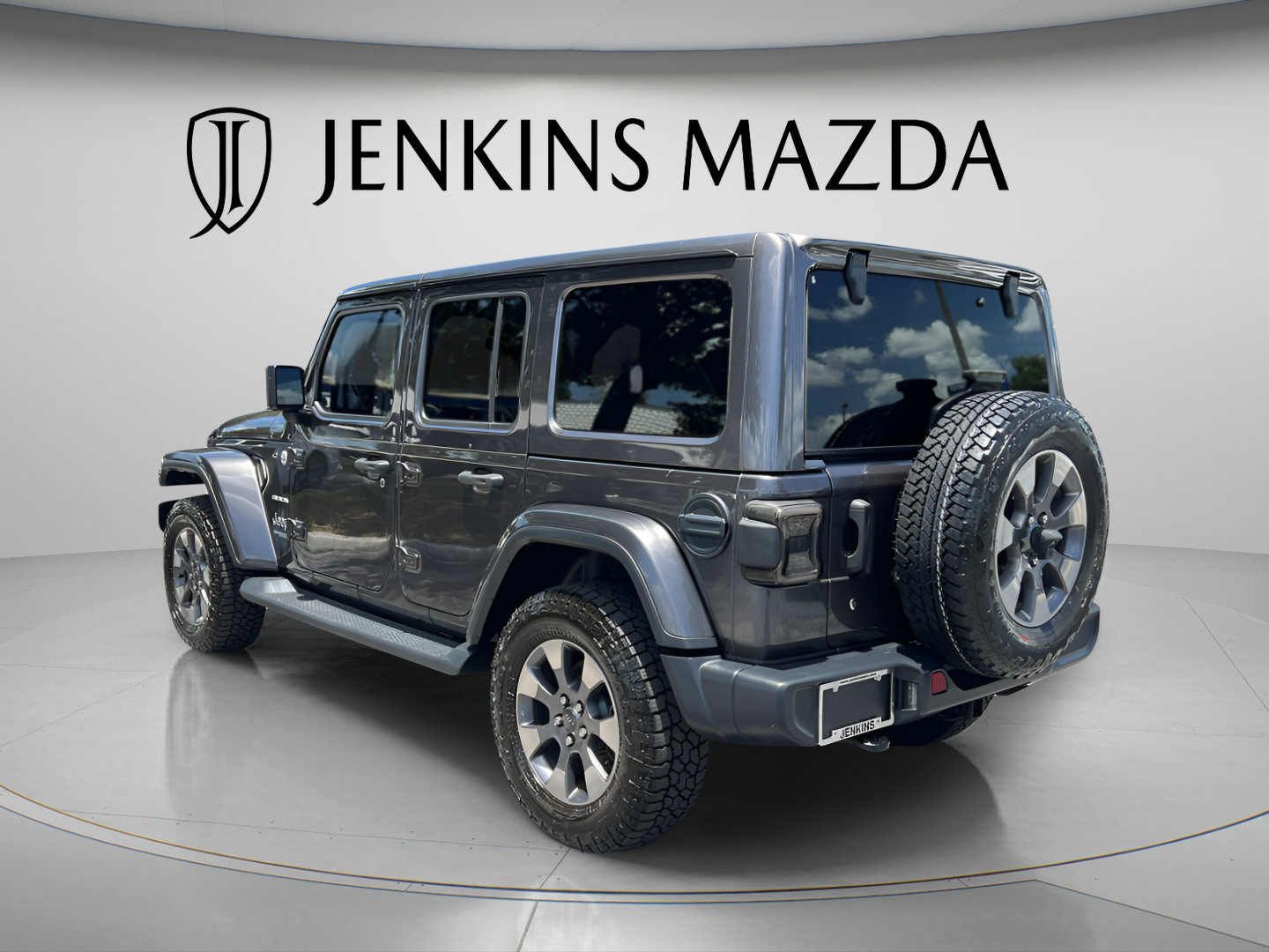 Used 2020 Jeep Wrangler Unlimited Sahara AWD/4WD image 5