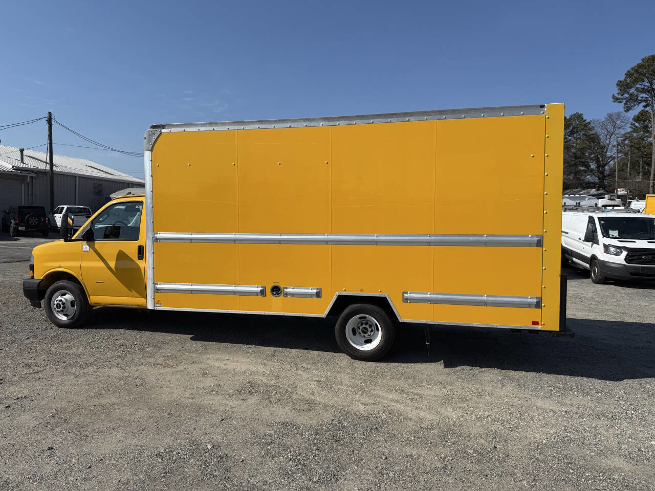 Used 2021 GMC Savana 3500 Extended w/ Power Convenience Package image 7